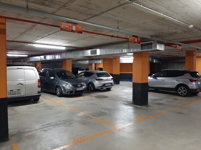 plaza parking glories