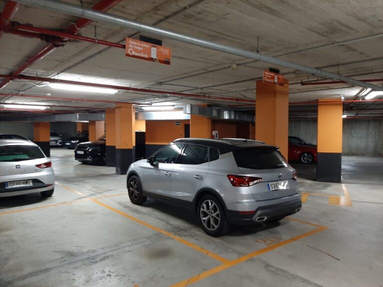 plaza parking glories