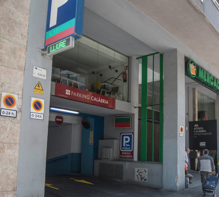 Entrada parking calabria
