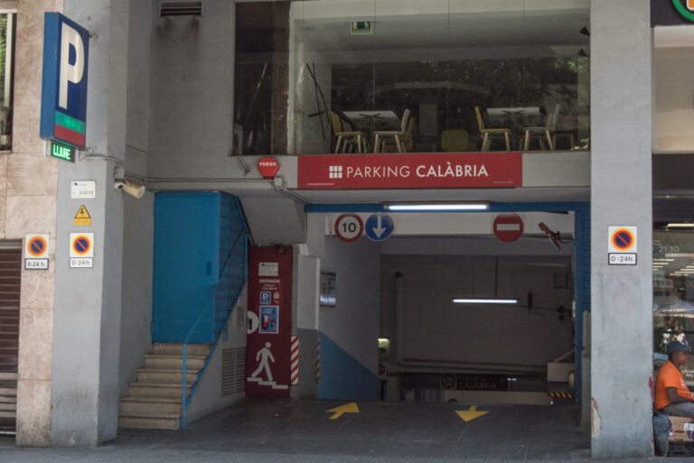 Entrada parking calabria