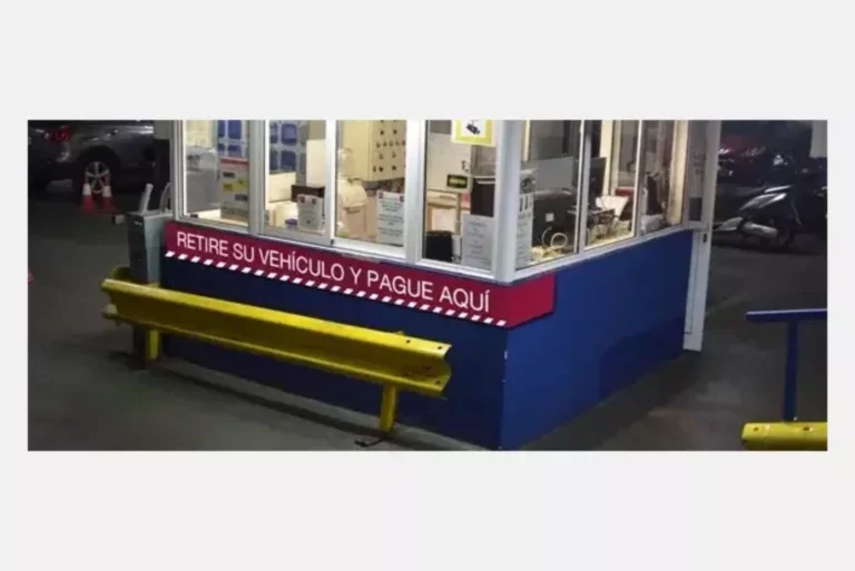 Cabinas ayuda parking calabria