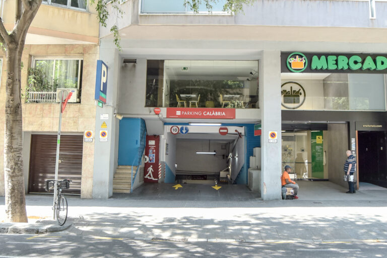 Entrada parking calabria